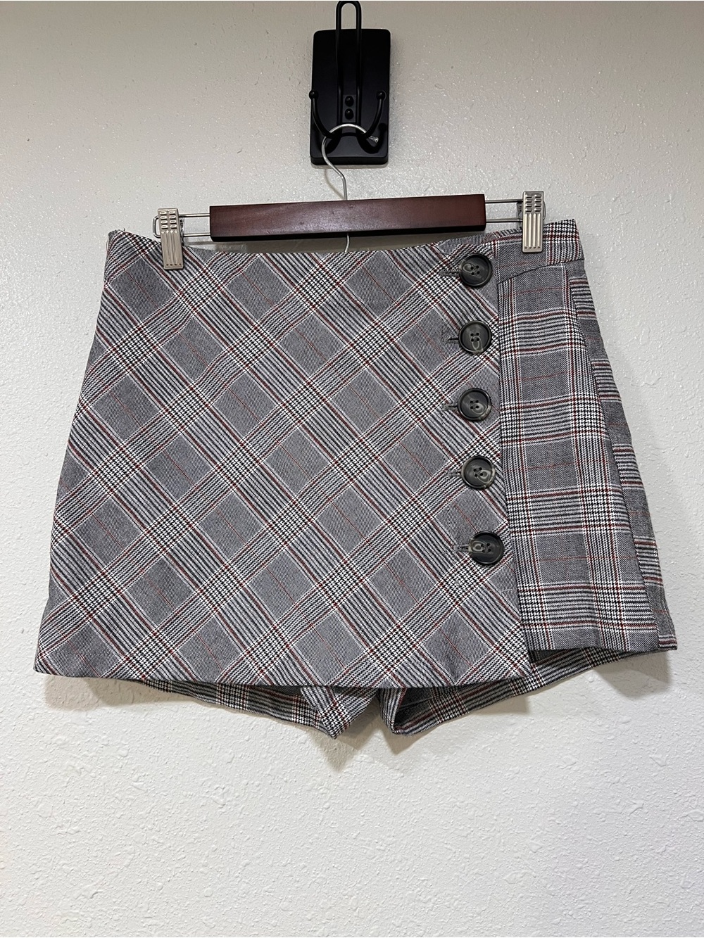 Anti Blue by Blue Spice Women's Skort Size 9 Black White Plaid Buttons Zip Up